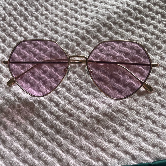 Authentic Gucci Diamond Sunglasses - Picture 2 of 6